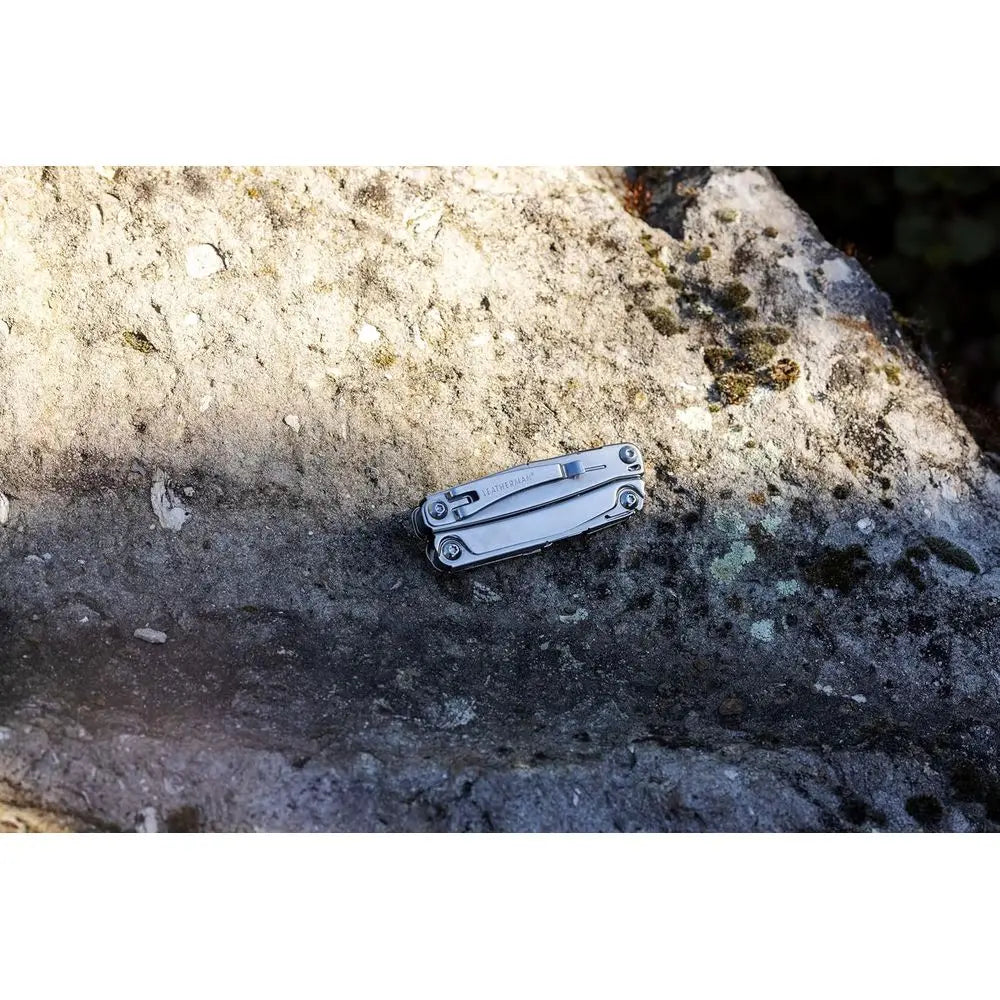 Versatile 13 Function Multi Tool For Camping Home And Work